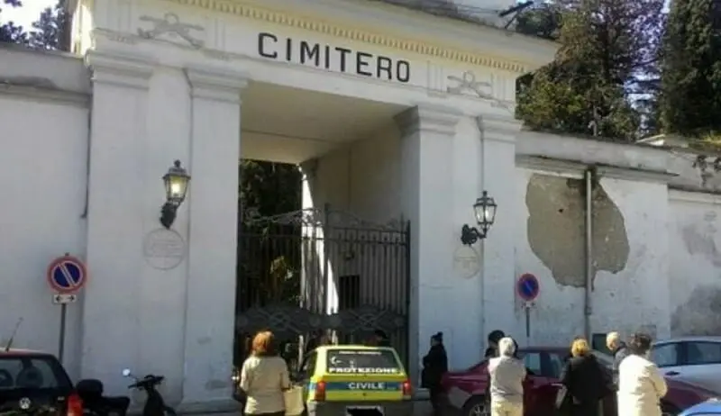 Il cimitero di Maddaloni
