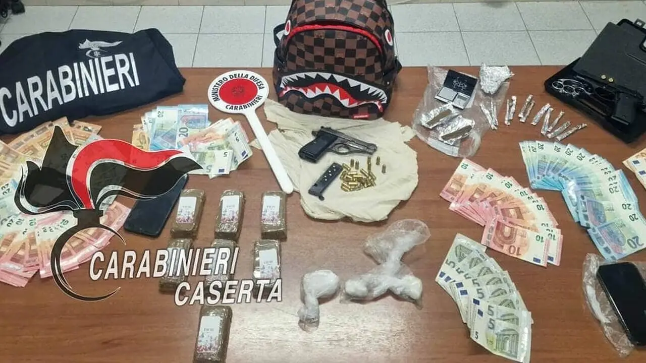 Sequestrati droga, soldi e armi