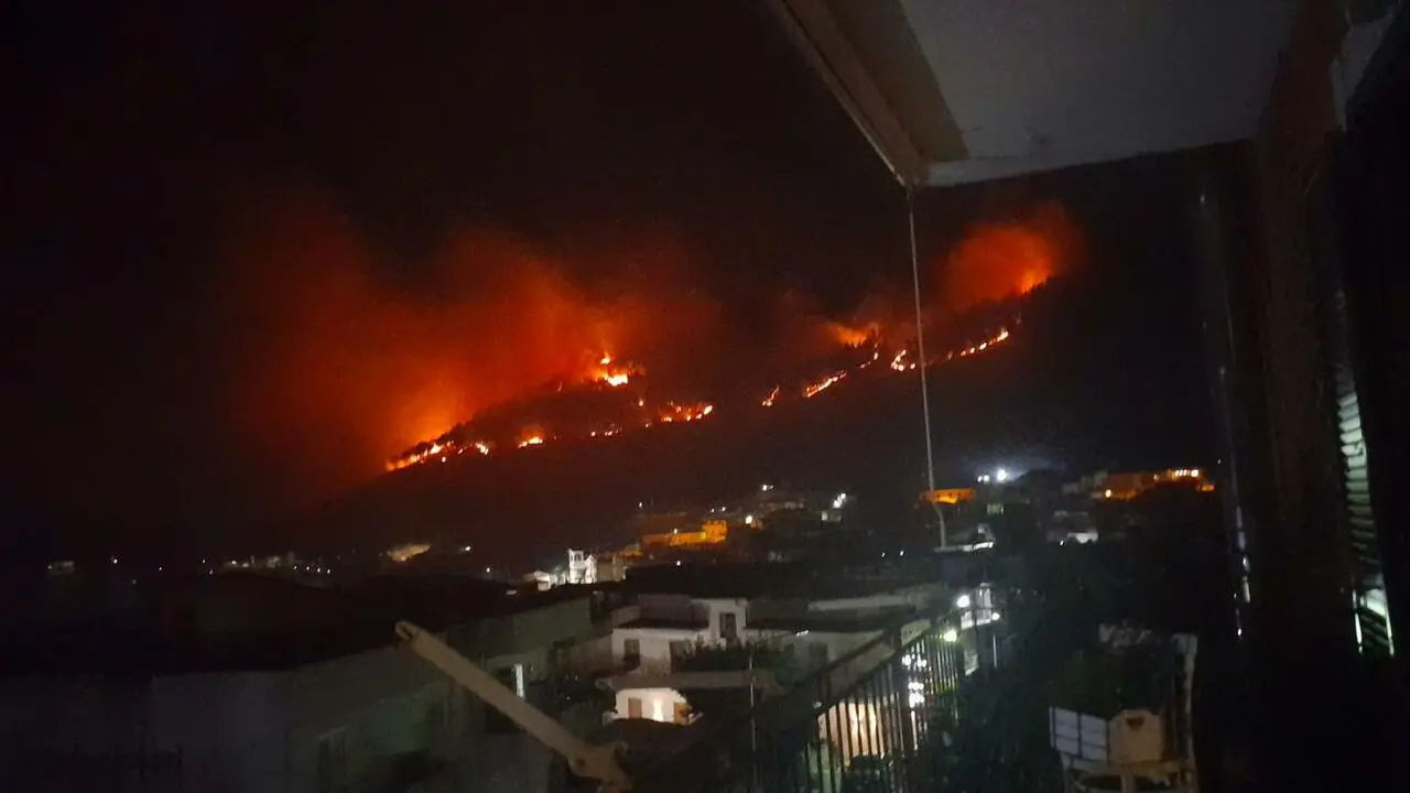 Incendio a Talanico