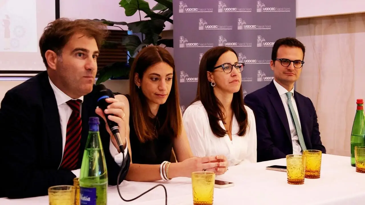 Un momento dell'assemblea tenutasi ad Aversa