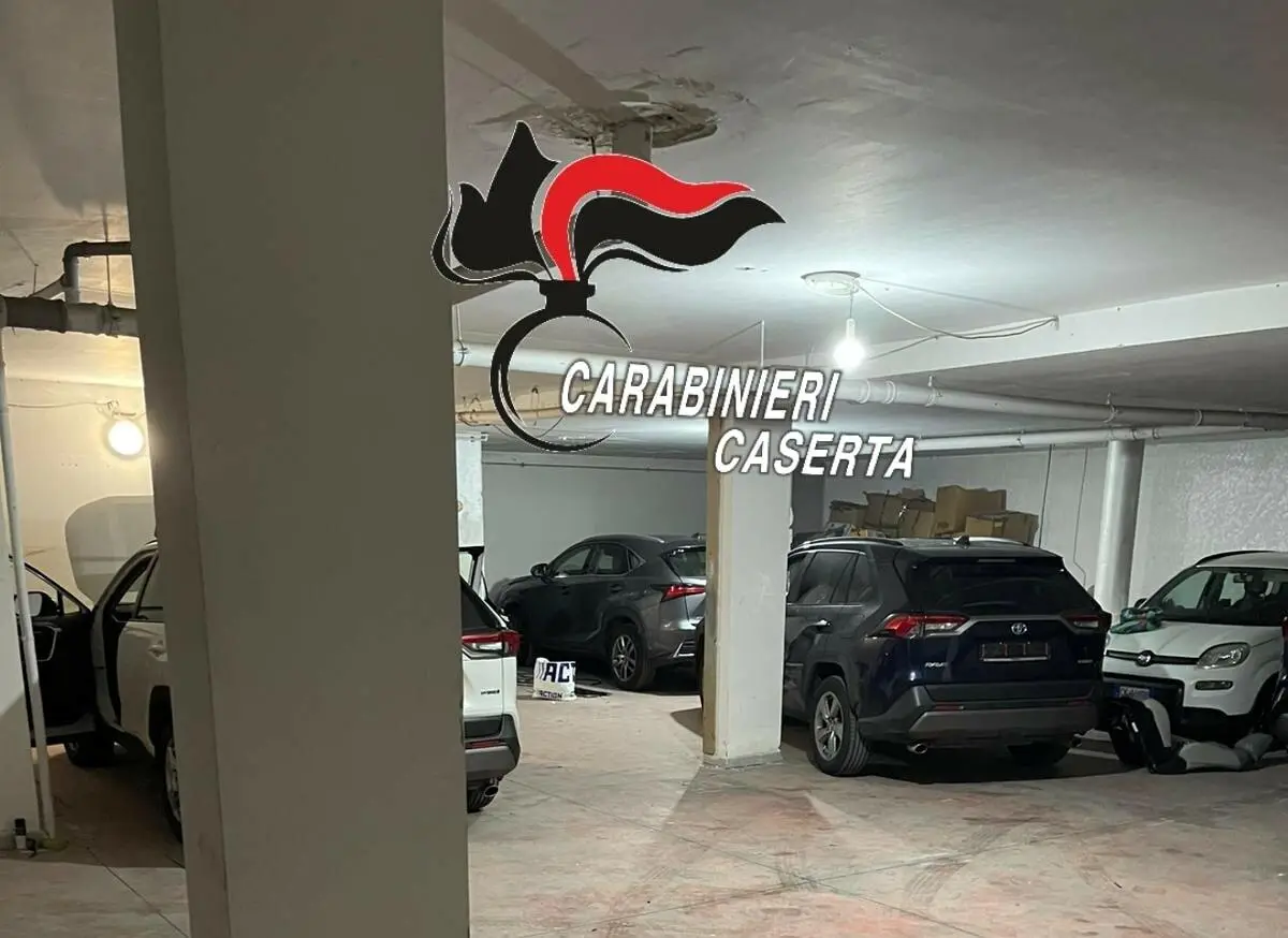 Il garage scoperto dai carabinieri