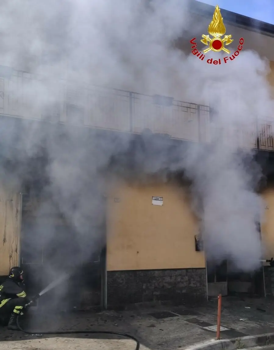 Vigili del fuoco sul posto