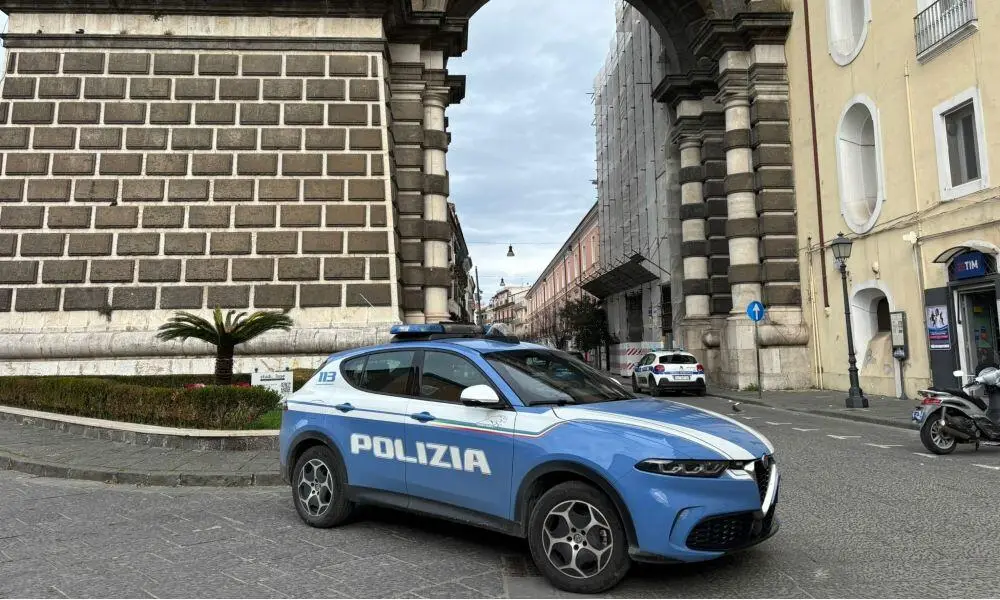 Polizia effettua sei arresti