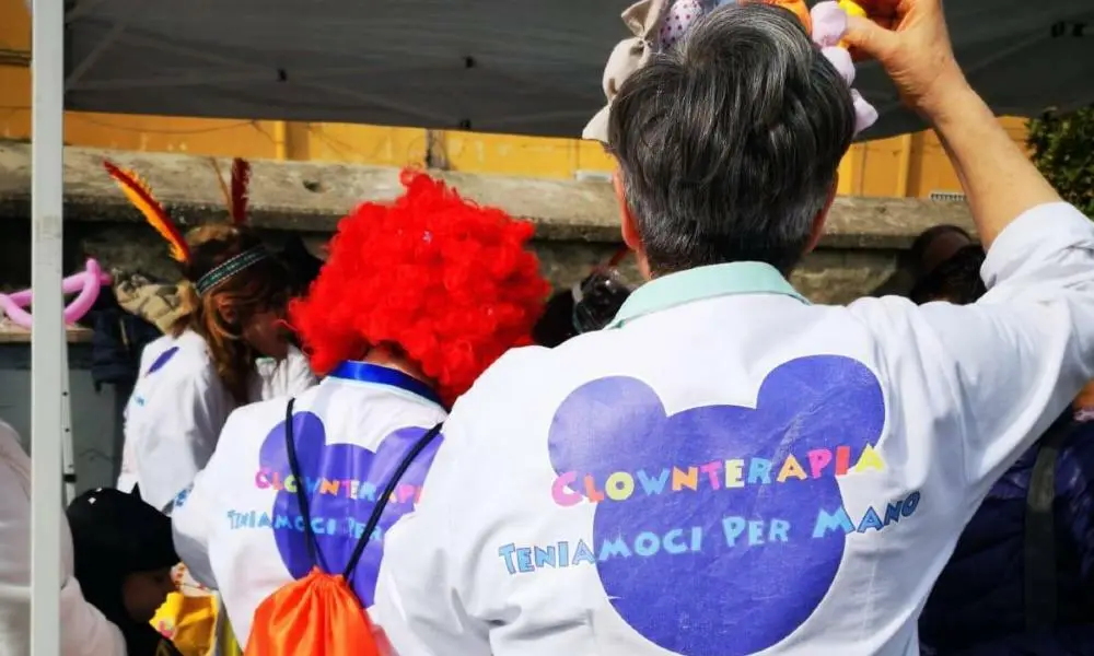 Raid nella sede dell'associazione