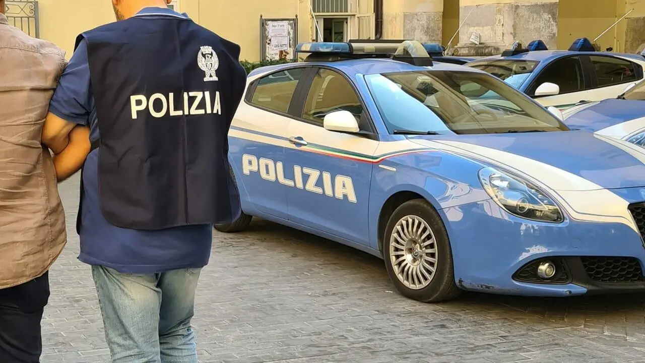 Arresto della squadra mobile