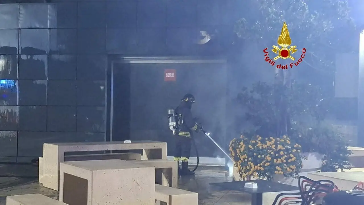 L'incendio al mobilificio Febal