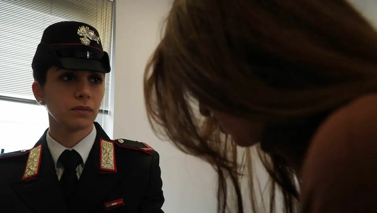 La denuncia della donna in caserma