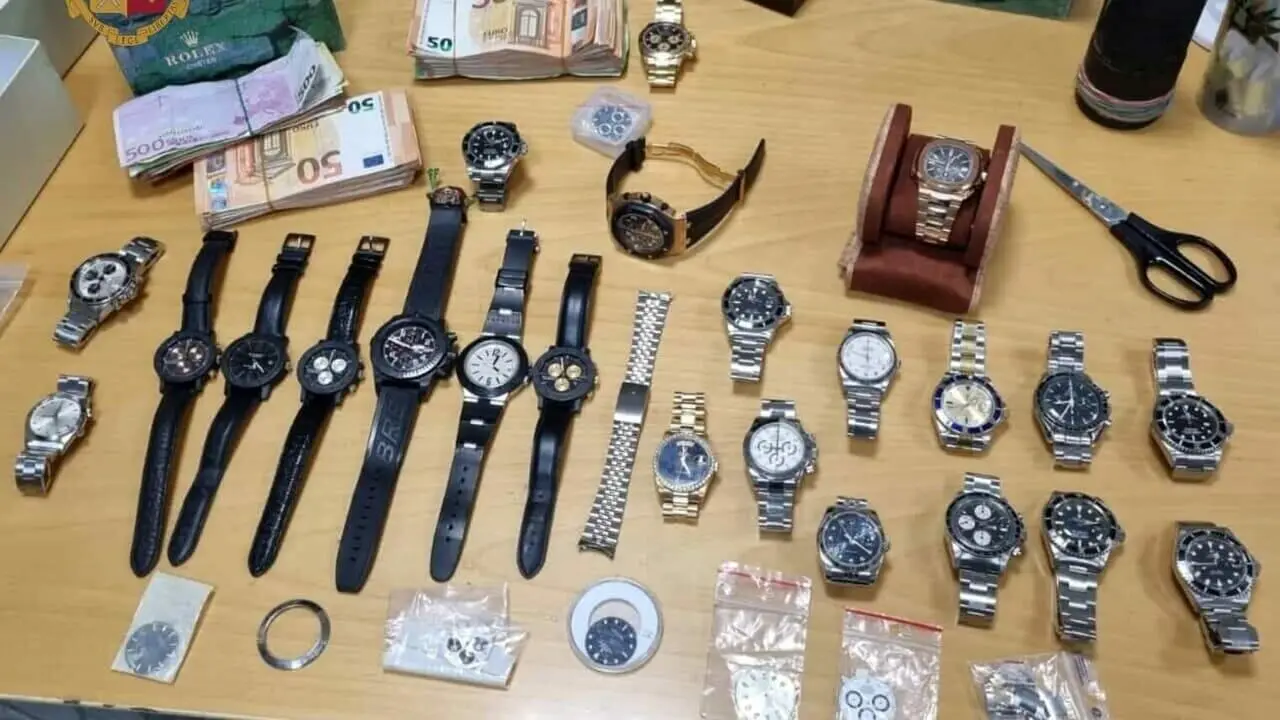 Il sequestro degli orologi di lusso