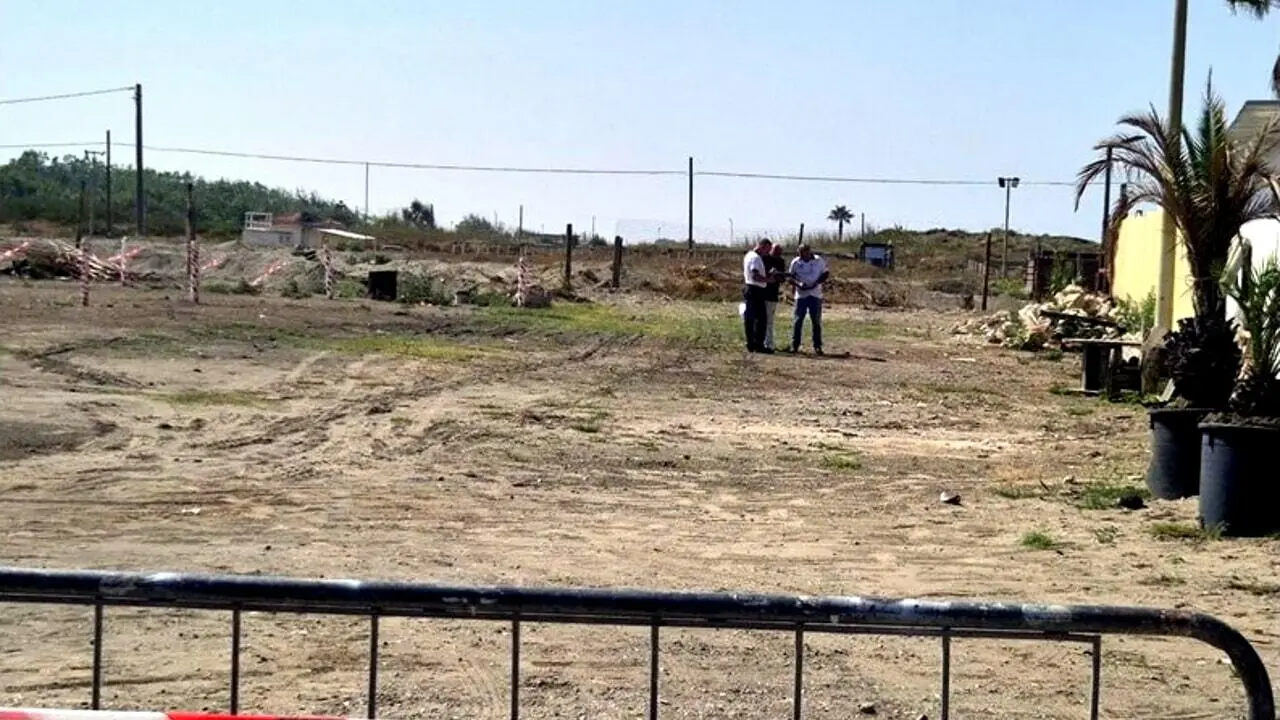 Il sequestro della spiaggia a Bagnara