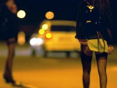 PROSTITUTA