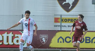 Nella foto viene raffigurato il difensore brianzolo Kassama. Fonte: AC Monza