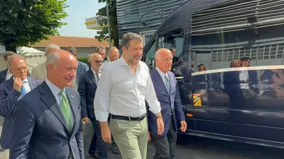 Matteo Salvini arriva all'Autodromo di Monza