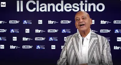 L'attore Hassani Shapi