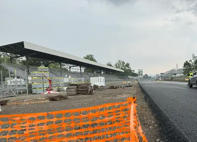 I lavori all'uscita della curva Parabolica