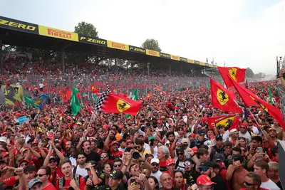 L'invasione di pista dei tifosi della Ferrari