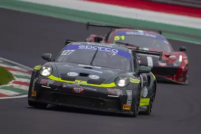 Calcagno in azione a Monza con la Porsche