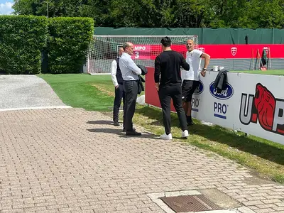 Vallone, Baldissoni, Burdisso (di spalle) e Bianco