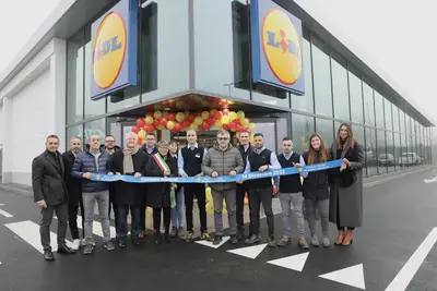Rosella Maggiolini, sindaco di Carnate, all'inaugurazione del nuovo Lidl