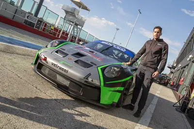 Paolo Calcagno con la Porsche GT3