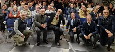 Foto di gruppo all'Autodromo di Monza