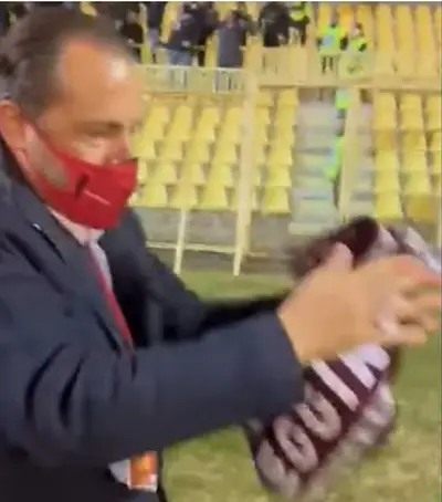 De Laurentiis con la sciarpa della Reggina