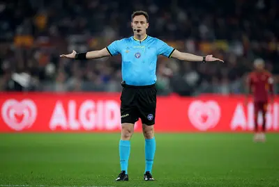 L'arbitro Feliciani