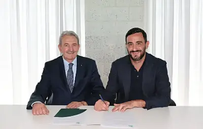 La firma di Aquilani