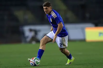 Costantino Favasuli, terzino destro
