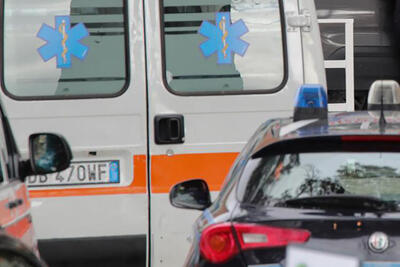 ambulanza e carabinieri