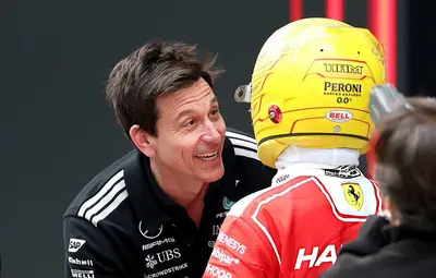 Toto Wolff e Lewis Hamilton