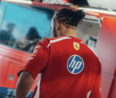 Hamilton guarda alla pioggia di Miami: possibile vantaggio Ferrari?