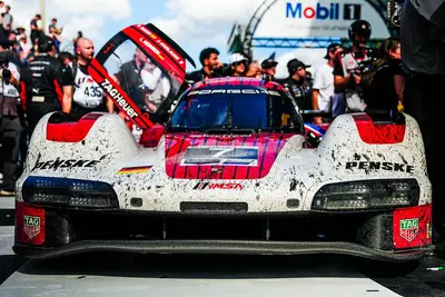 La Porsche 963 #7 in Victory Lane