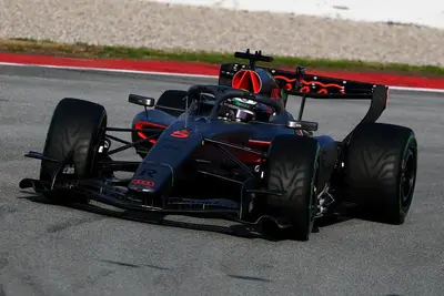 Audi R26 test Barcellona