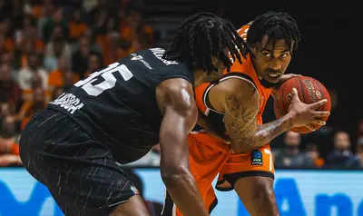 Chris Jones, da Valencia all'Hapoel