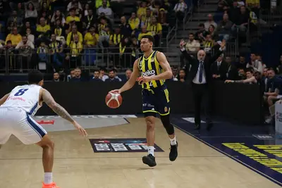 Recap campionati esteri: il Fenerbahce batte l'Efes all'OT