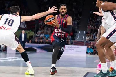 Trent Forrest, mvp della sfida contro Milano