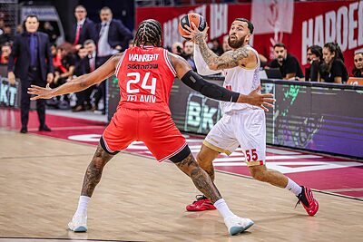 Mike James, 4 gare da fenomeno assoluto