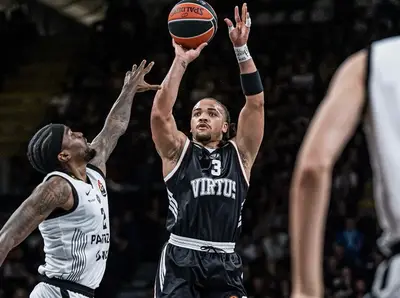 Carsen Edwards in azione contro il Partizan