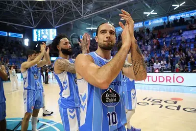 Alonso e Brown salutano il pubblico di Lugo
