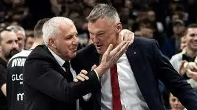 Obradovic e Jasikevicius, maestro ed allievo prima della sfida di Oaka
