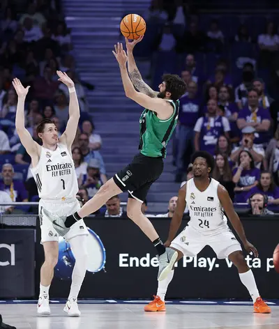 Rubio al tiro contro Kramer