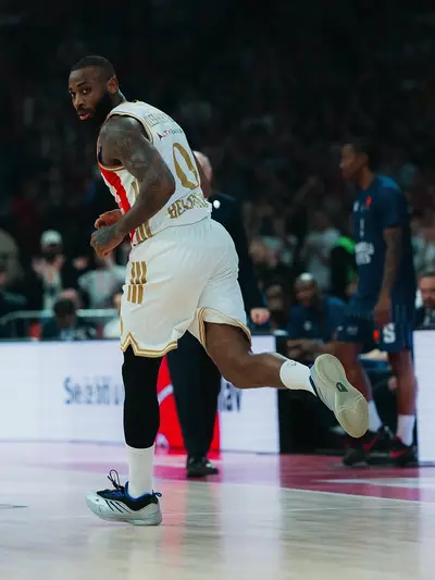 Codi Miller-Mcintyre, nuovo giocatore dell'Olympiacos