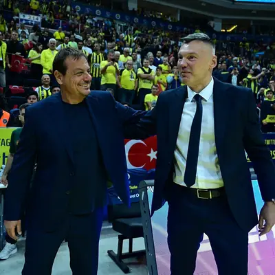 Che sfida in panchina ad Oaka: Ataman contro Jasikevicius