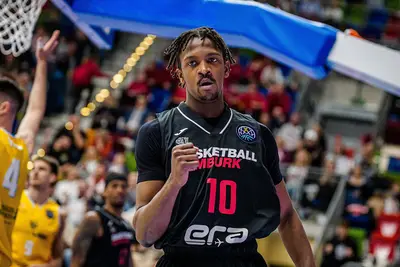 La Reyer firma Sir'Jabari Rice