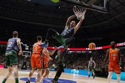 Dylan Osetkowski, MVP contro Valencia