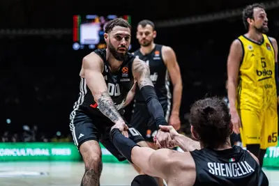 Cordinier aiuta Shengelia a rialzarsi