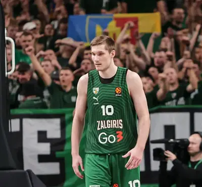 Azuolas Tubelis protagonista assoluto in questa finali di LKL
