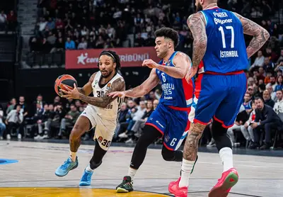 Matt Morgan in azione contro Bryant