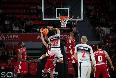 Riccardo Visconti in azione nella vittoria a Zaragoza