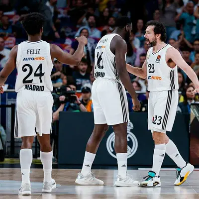 Garuba, Llull & Feliz festeggiano